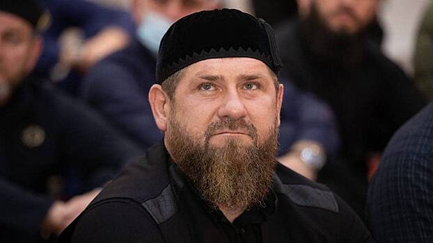 Глава МЧС Чечни впервые после скандала появился на совещании у Кадырова