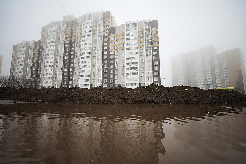 Подтопление в районе жилого комплекса «Дубки» в Оренбурге, 10 апреля 2024 года