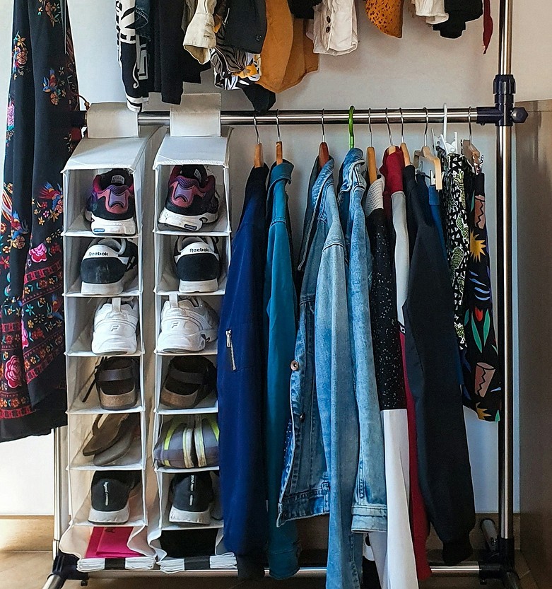 Как организовать хранение обуви в шкафу: идеи для удобного хранения, 37 фото29