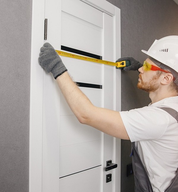Как установить межкомнатные двери своими руками: пошаговая инструкция для правильной установки1