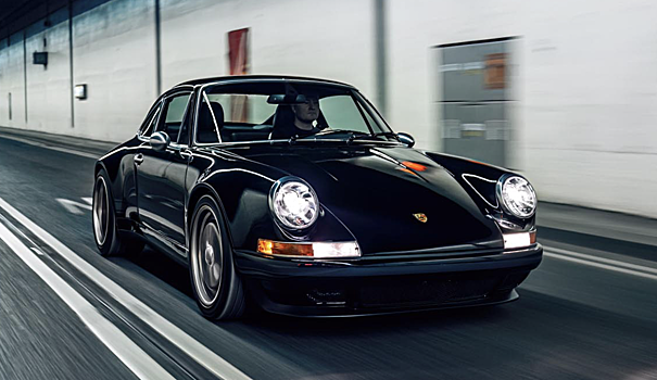 Компания Theon Design создала рестомод на базе Porsche 911