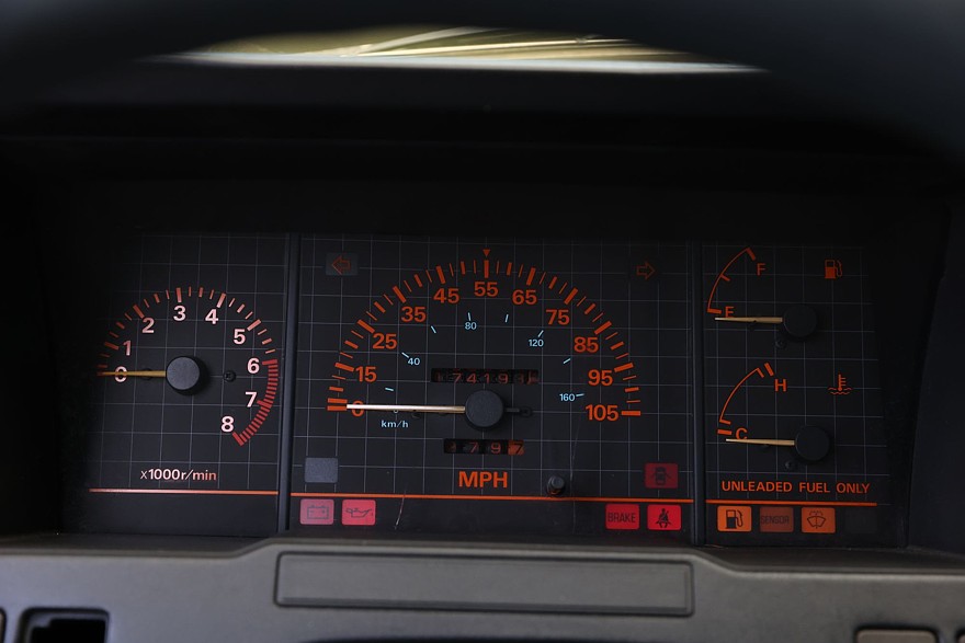 Кузов без центральной стойки и сдвижные двери: опыт владения Nissan Stanza Wagon 1986 года1