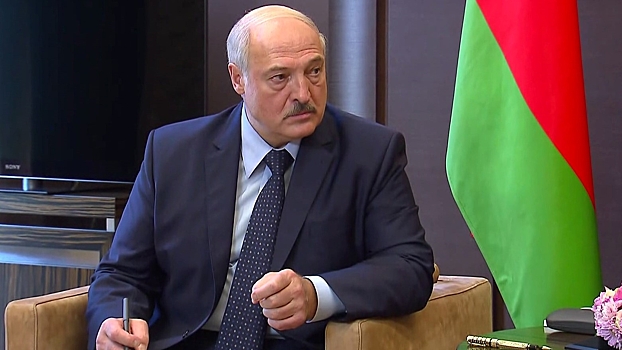 Лукашенко запретил чиновникам жаловаться на санкции