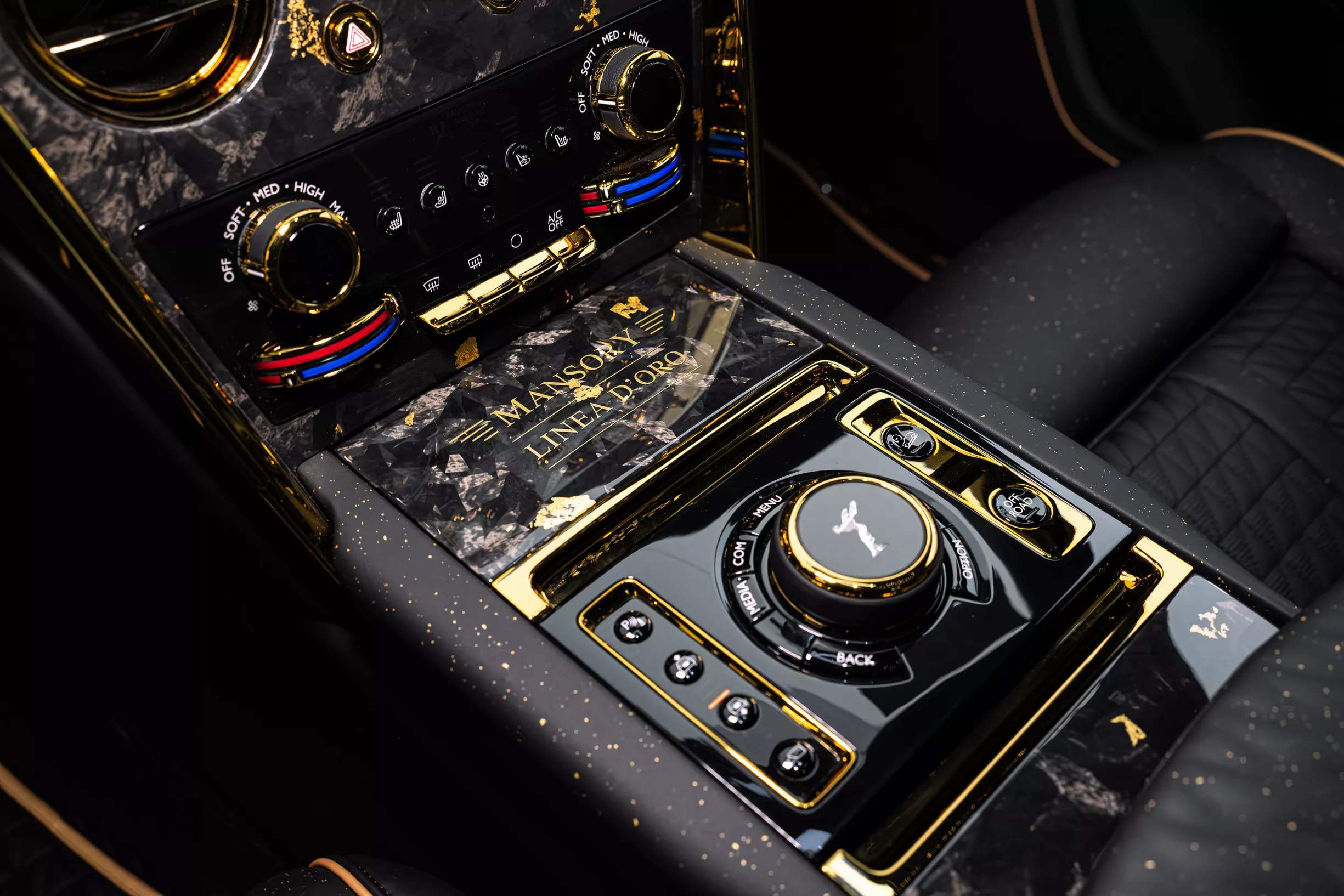 Mansory сделала Rolls-Royce Cullinan в стиле Bugatti Veyron10