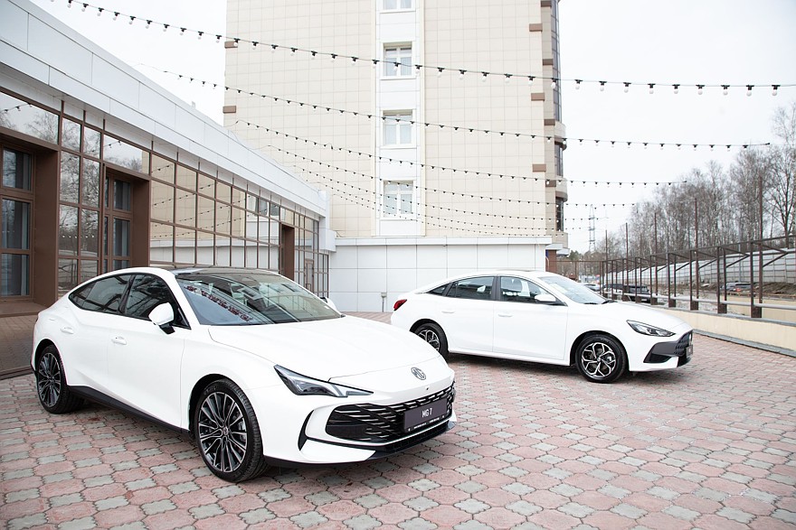 Машин несколько, дистрибьютор – один: в России начались официальные продажи автомобилей MG2