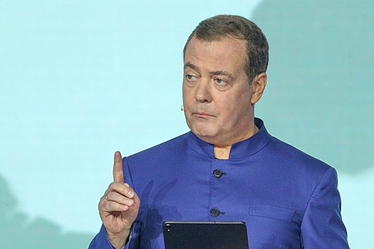 Медведев призвал не брать в плен натовцев