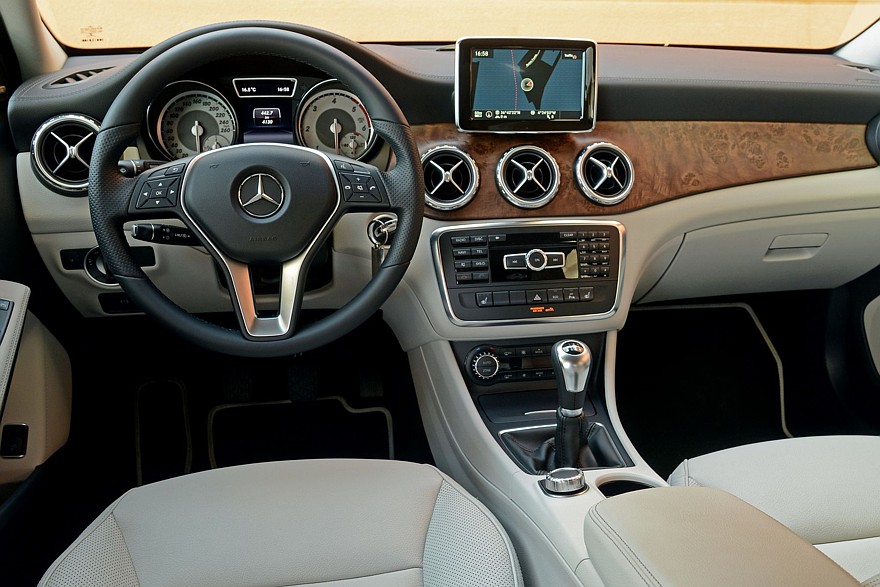 Mercedes-Benz GLA I (X156) с пробегом: коварный мехатроник и треск за сто тысяч рублей7