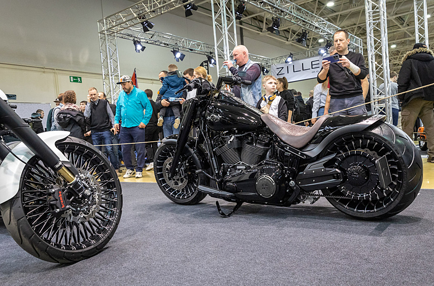 Fatbox: ещё один проект мастерской Box39 на базе Harley-Davidson, в данном случае Fat Boy. Можно сказать, живая демонстрация их возможностей по кастомайзингу этой модели: ребята разработали для него целый каталог готовых решений