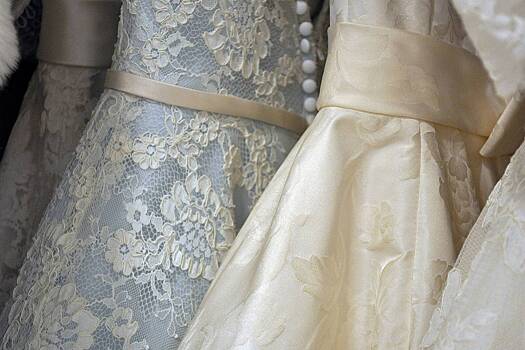 Невеста удивила пользователей сети свадебным платьем за 1,5 тысячи рублей