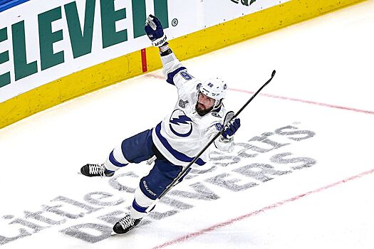 Кучеров установил рекорд среди россиян в НХЛ по очкам за сезон, включая плей-офф