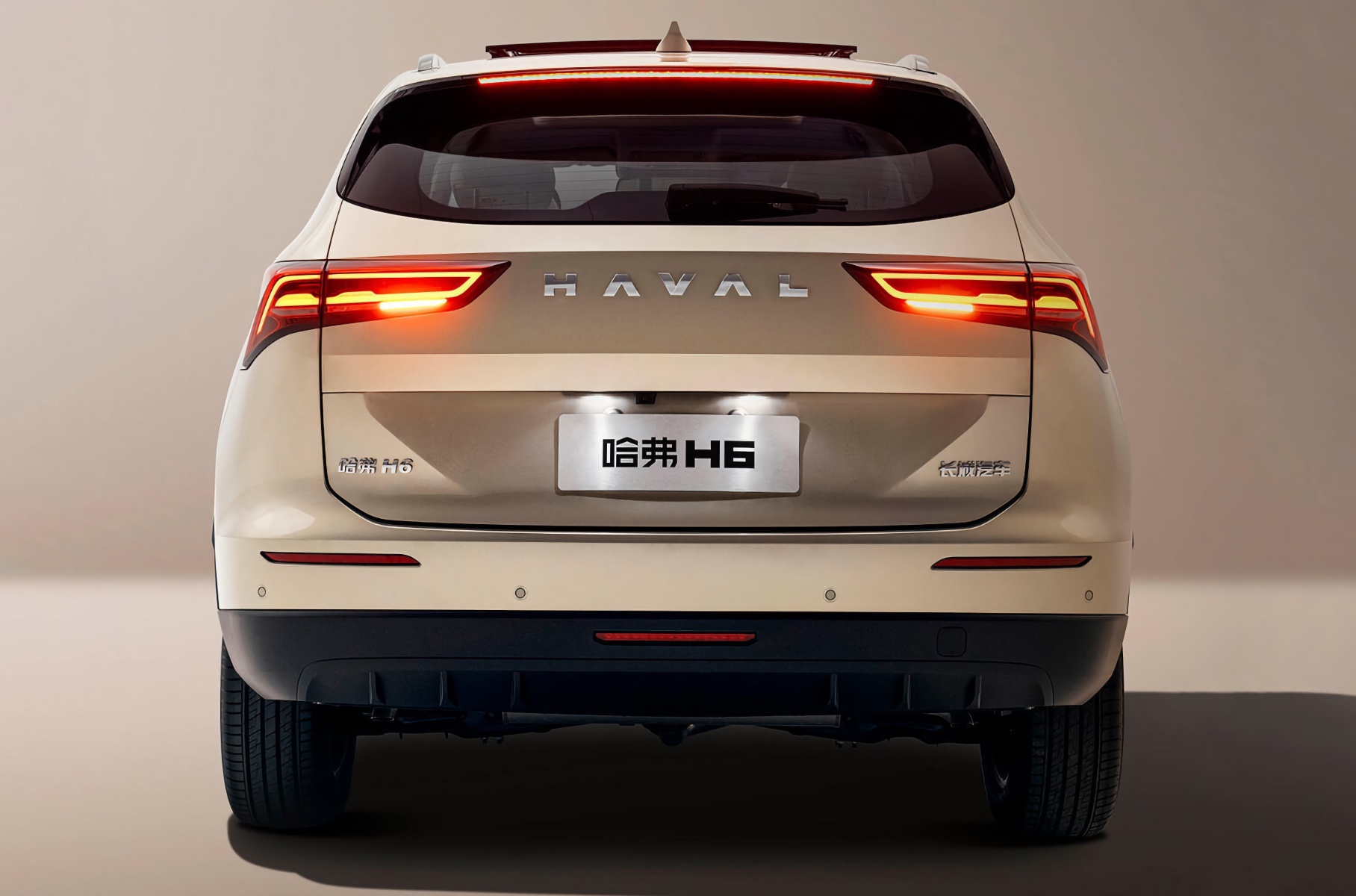 Новый Haval H6 представлен официально6