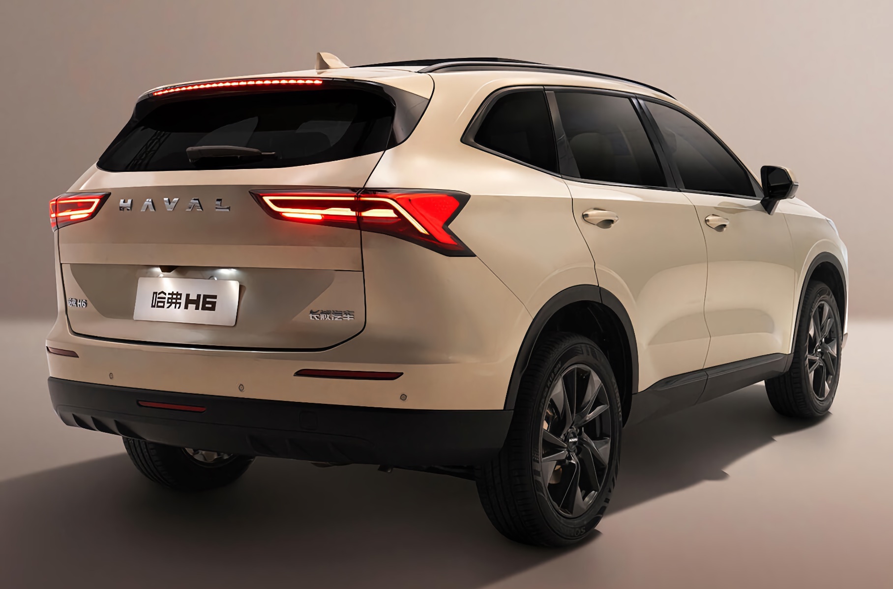 Новый Haval H6 представлен официально3