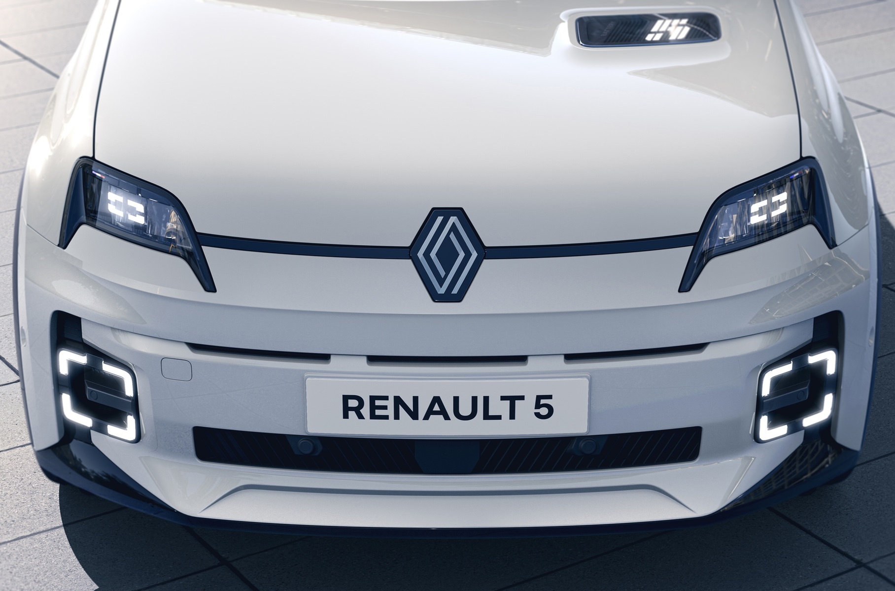 Новый Renault 5 E-Tech получил первую спецверсию1