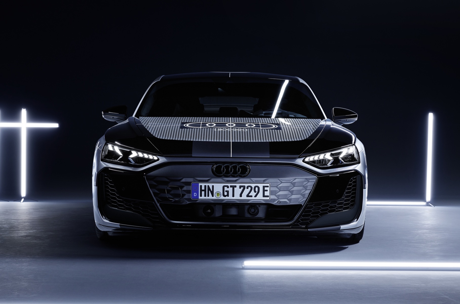 Обновленный Audi e-tron GT: первые фотографии1