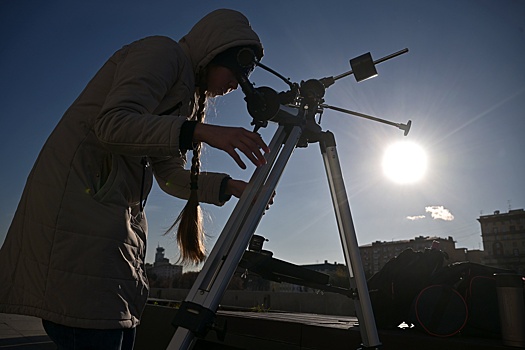 Как наблюдать за солнечным затмением без вреда для глаз