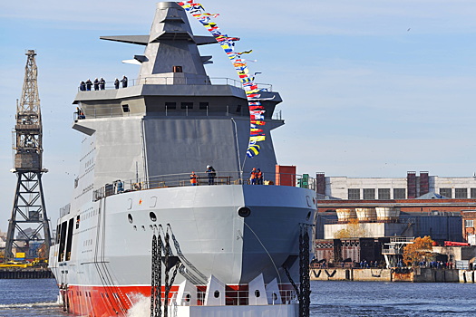 Первый в мире боевой ледокол «Иван Папанин» готовится к выходу в море