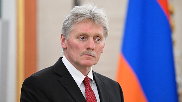 В Кремле высказались об отказе банков Армении принимать карты «Мир»