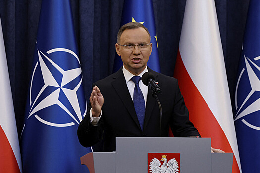 Президент Польши предложил странам НАТО повысить расходы на оборону