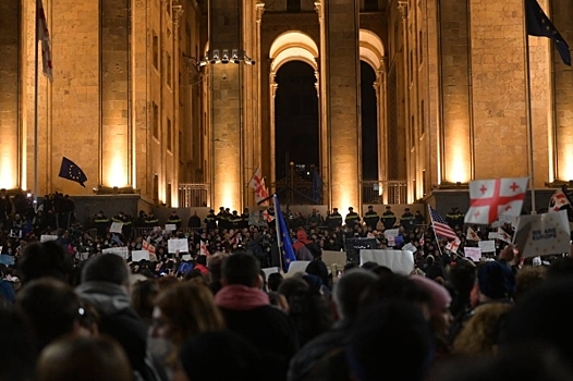 Протестующие дали властям Грузии один час, чтобы отозвать закон об иноагентах