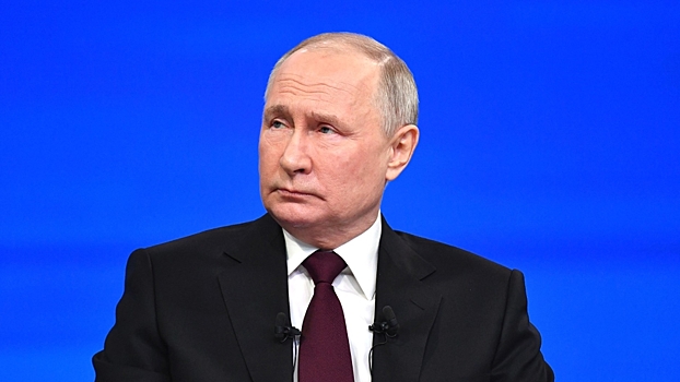 Путин: Россия не собирается все производить у себя