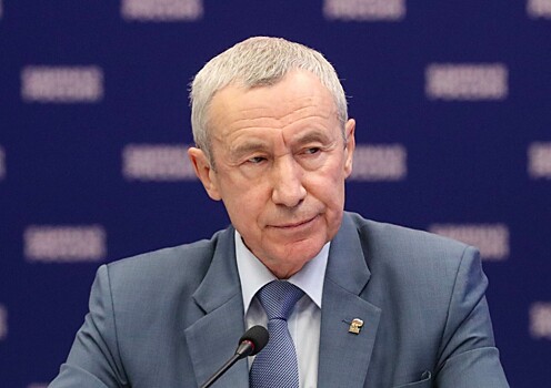 Сенатор обвинил Пашиняна в разрушении будущего армянского народа