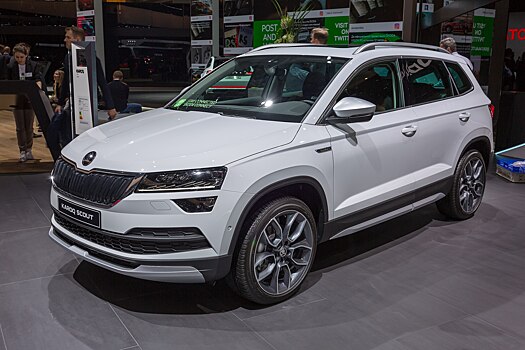 Skoda добавила «лошадей» популярному кроссоверу Karoq