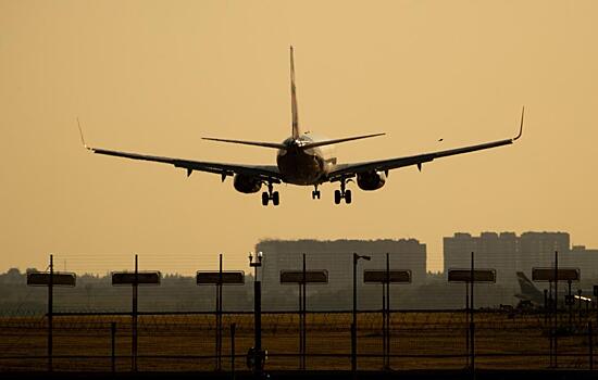 СМИ: в аэропортах Тегерана отменили международные рейсы