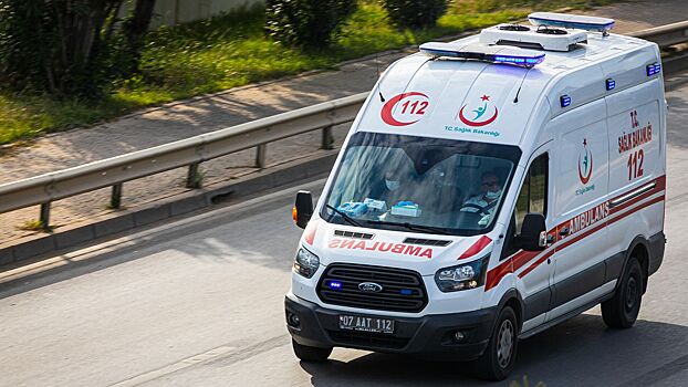 Турецкий министр назвал причину аварии на канатной дороге в Анталье