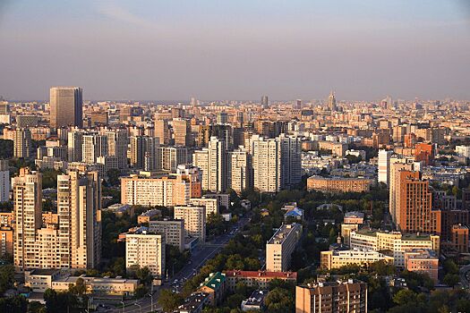 В Москве капитально отремонтируют более 700 крыш жилых домов