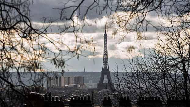 В Париже три человека погибли после взрыва и пожара в многоэтажном доме