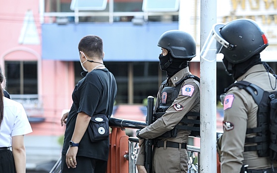 В Таиланде полицейские задержали двух россиян