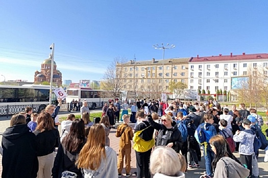 В Волгоград на туристическом поезде прибыли 500 юных путешественников