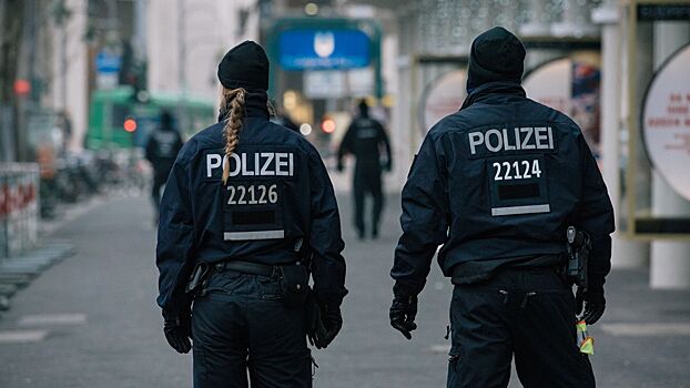 Десятки полицейских пострадали на матче немецкой футбольной лиги