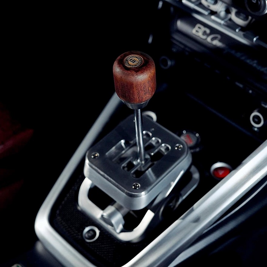 Alfa Romeo 8C от Officine Fioravanti: МКП вместо робота и масса других доработок1