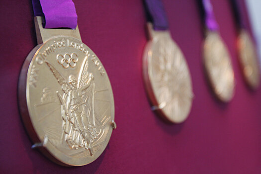 Американским легкоатлетам вручат медали ОИ-2012 после допинг-бана россиян