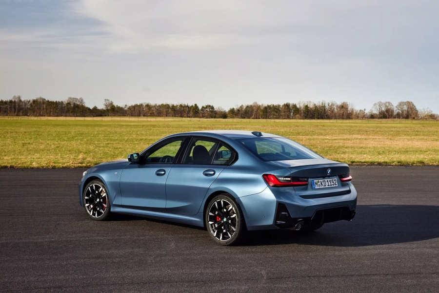 BMW обновил седаны 3-серии и M3: обновлённая внешность и интерьер, прибавка мощности1