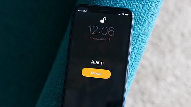 Будильник на iPhone перестал работать