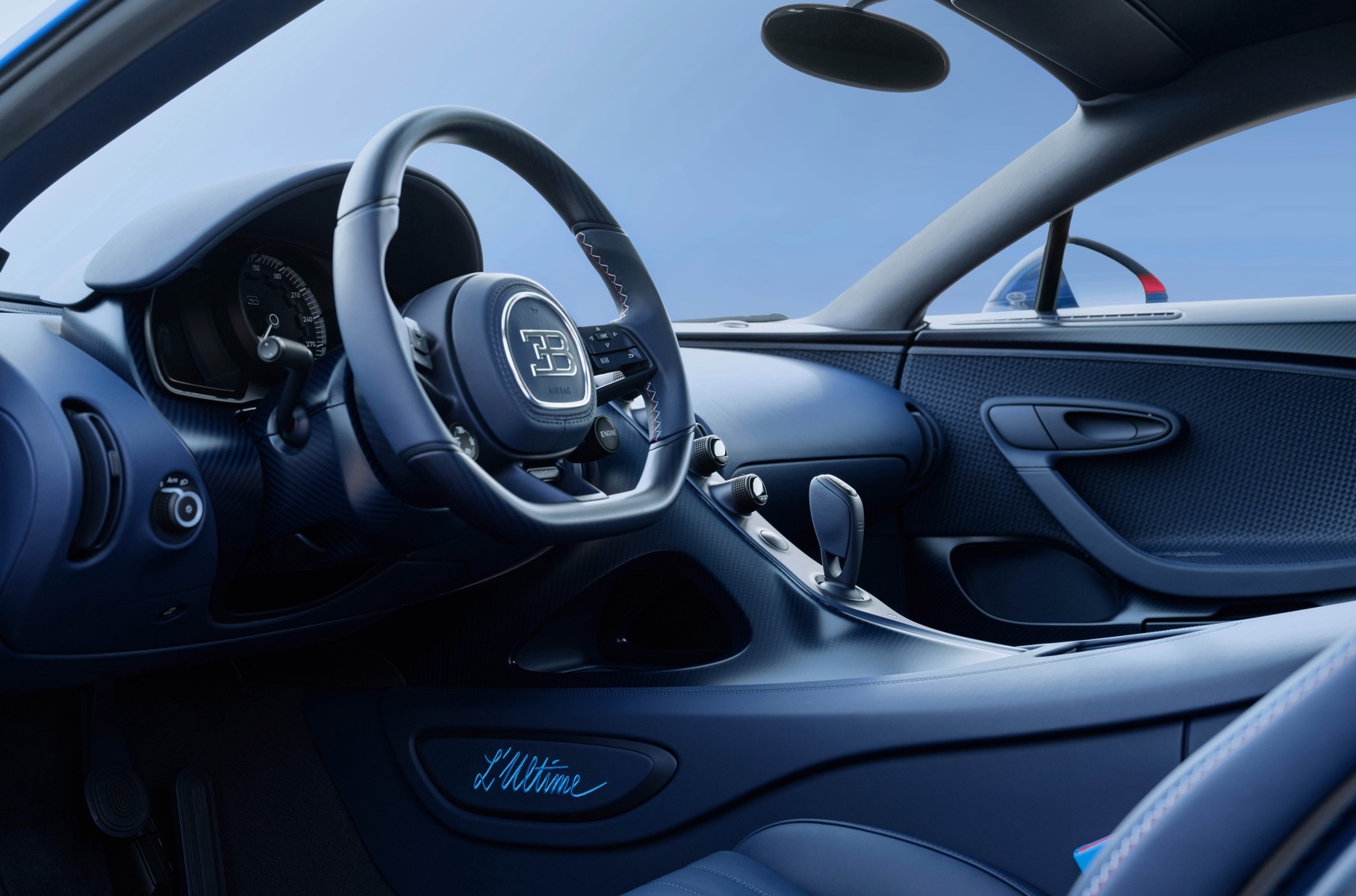 Bugatti представила финальный Chiron6