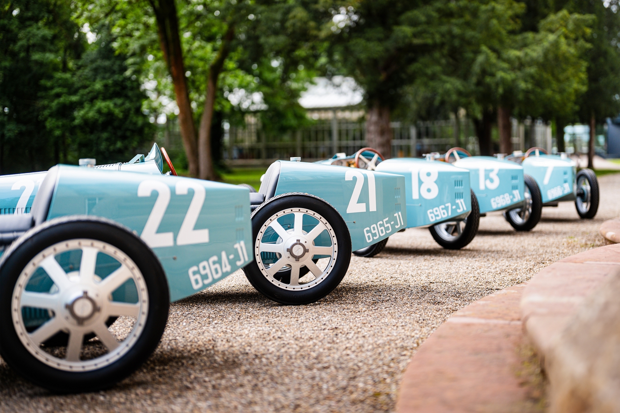 Bugatti сделала эксклюзивную версию детского спорткара Baby II2