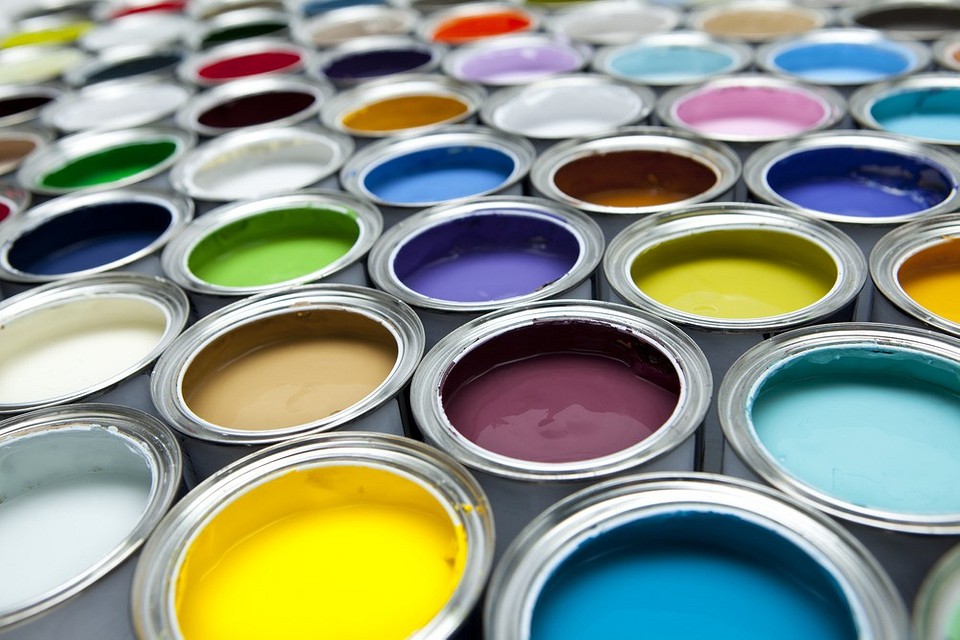 Чем покрасить ОСБ плиту: виды красок, особенности нанесения и выбор покрытия для внутренних и наружных работ3