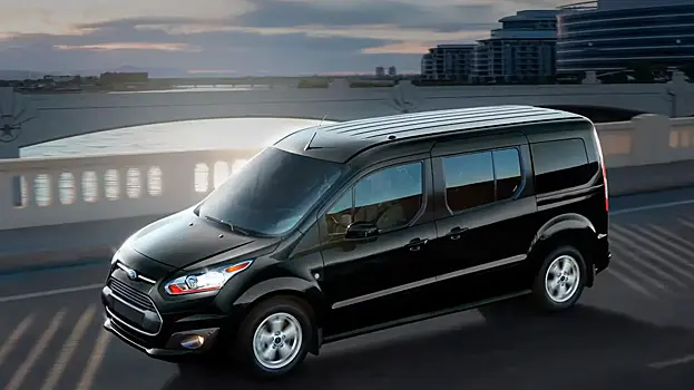 Ford отзывает более 1300 Transit Connect из-за проблем с панорамной крышей