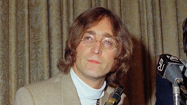 Гитару Леннона из фильма "На помощь!" продали на аукционе за $2,85 млн