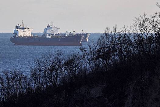 Индийский регулятор отозвал страховку у 12 российских танкеров
