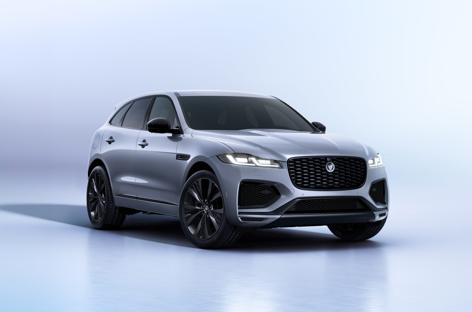 Jaguar отправляет F-Pace в отставку: выпущена «прощальная» спецсерия1