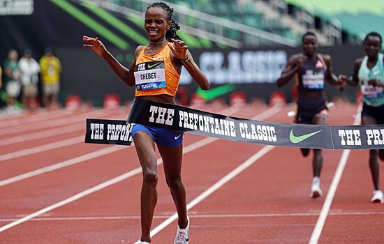 Кенийка Чебет побила мировой рекорд в беге на 10 000 метров