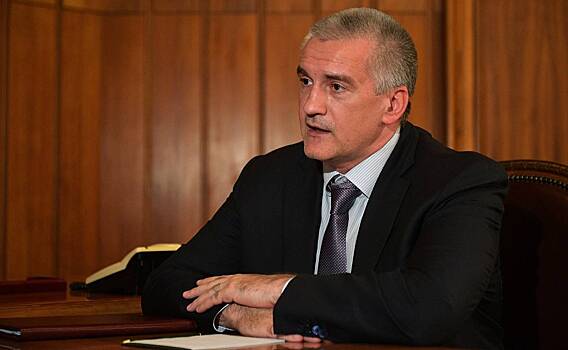 Министр подал в отставку после встречи с главой Крыма