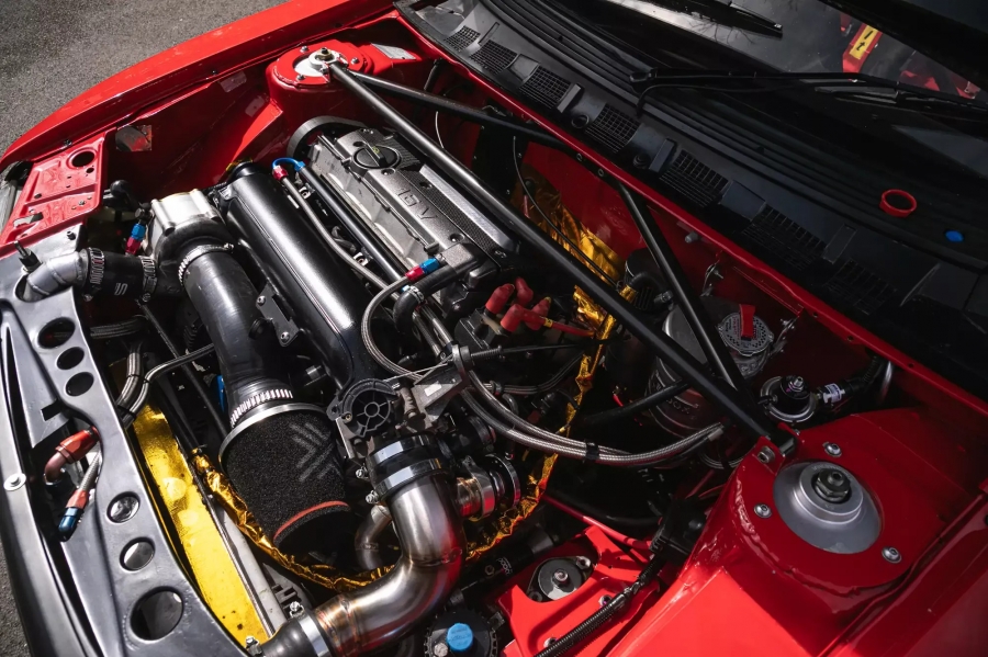 На продажу выставили потрясающий Peugeot 309 GTi с двигателем мощностью 370 л.с.4