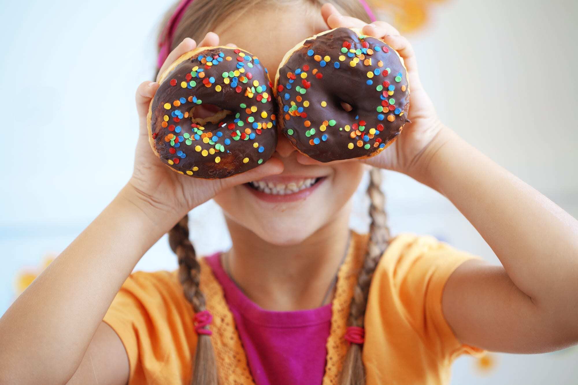 Нейробиолог рассказал, делает ли сахар детей гиперактивными1