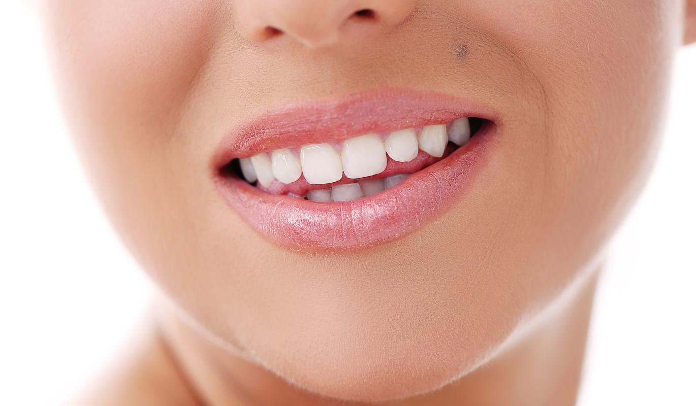 Питание для крепких зубов: 5 продуктов, которые улучшат вашу улыбку