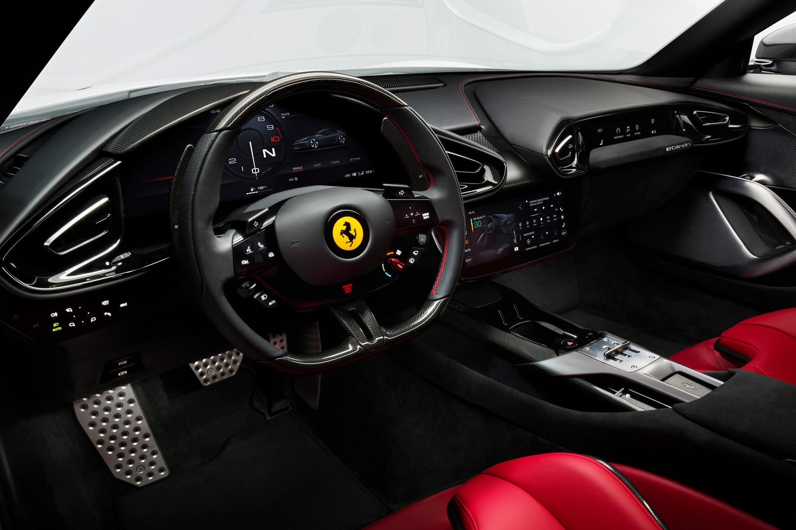 Просто фантастика: всё, что надо знать про новый Ferrari 12Cilindri9
